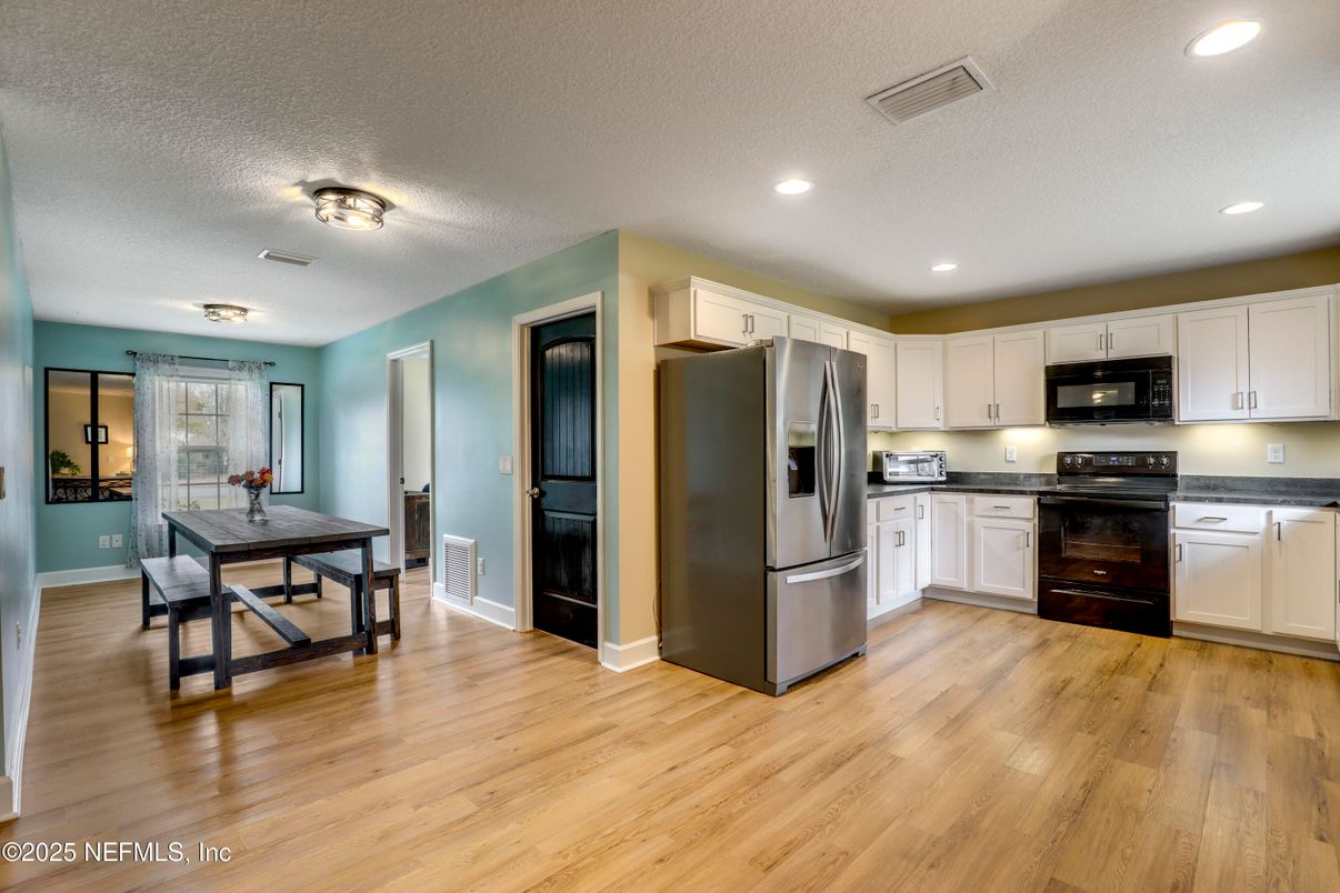 Dining room, Interior, Kitchen, Recessed Lighting, Wood Texture Flooring