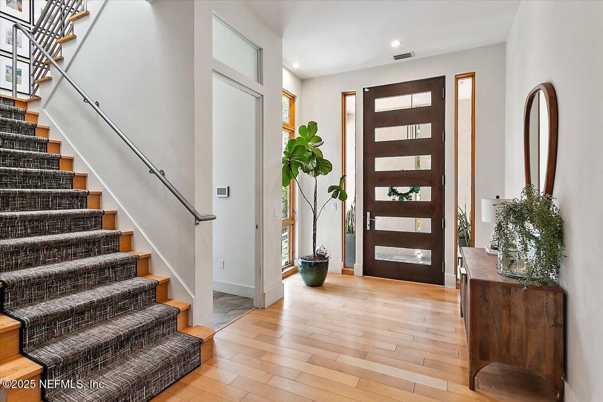 Interior, Recessed Lighting, Wood Texture Flooring