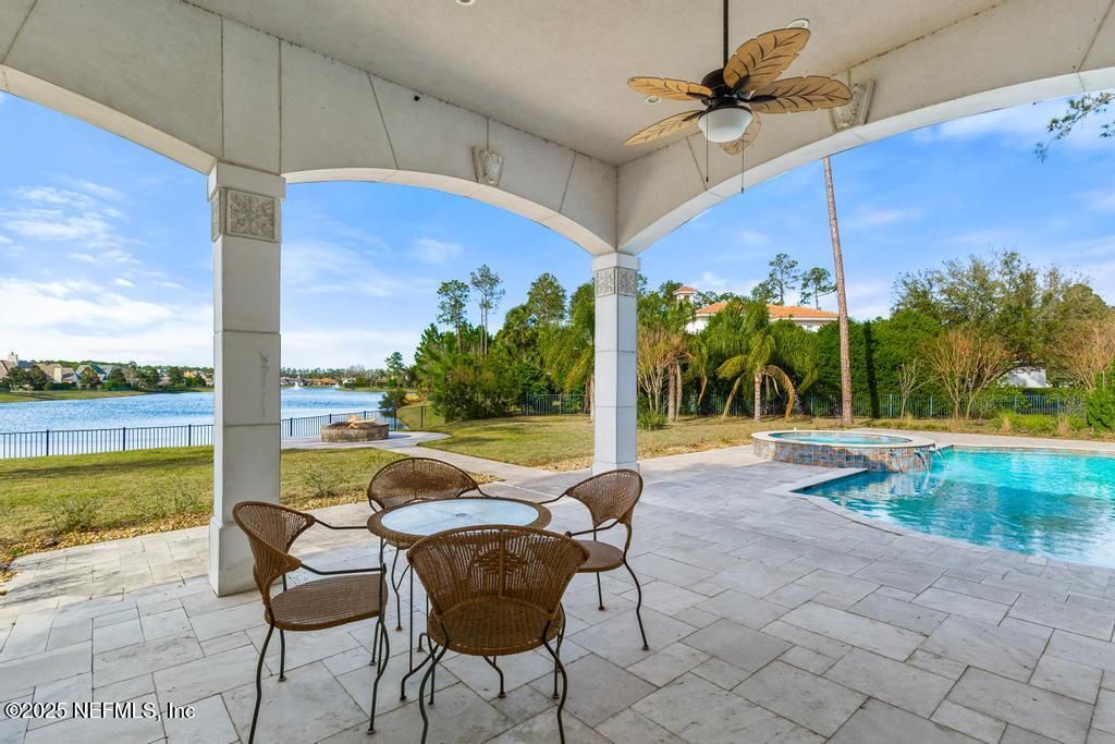 Exterior, Pool, Water