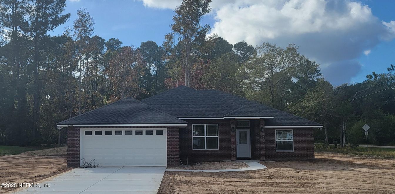 Attached, Exterior, Facade, Brick Facade, Ranch