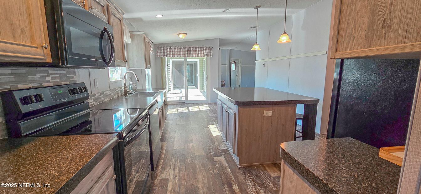 Interior, Kitchen, Pendant Lights, Recessed Lighting, Wood Texture Flooring