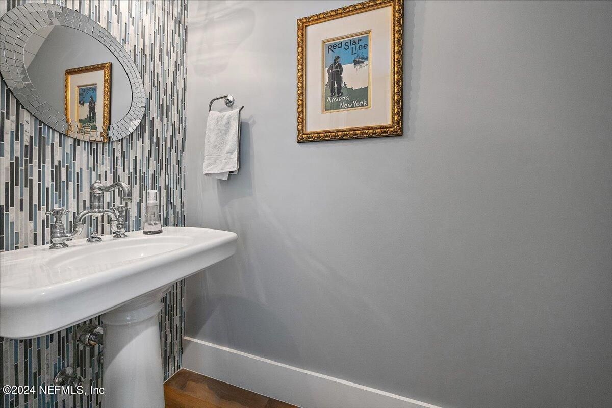 Bathroom, Interior, Wood Texture Flooring