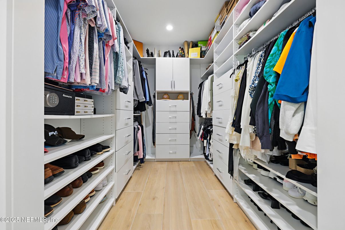 Interior, Recessed Lighting, Walk-in Closets, Wood Texture Flooring