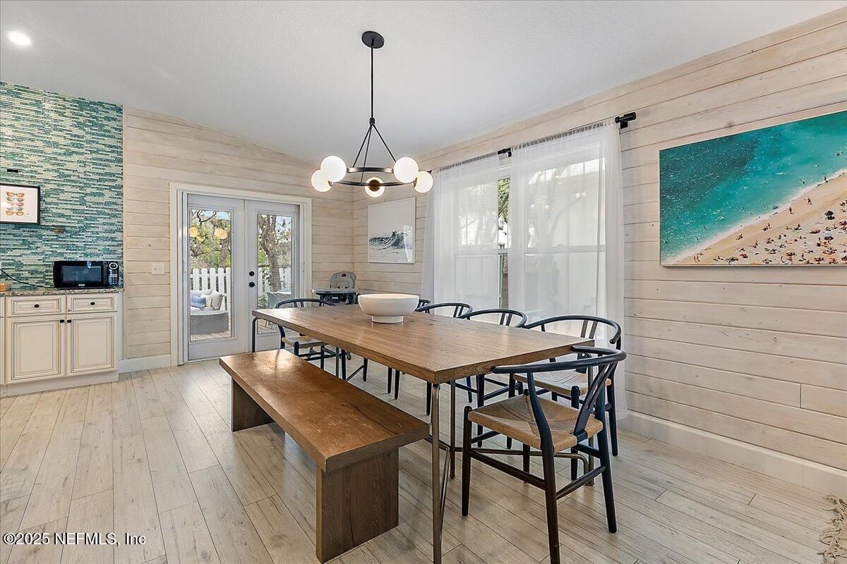 Dining room, Interior, Pendant Lights, Recessed Lighting, Wood Texture Flooring, Wooden Walls
