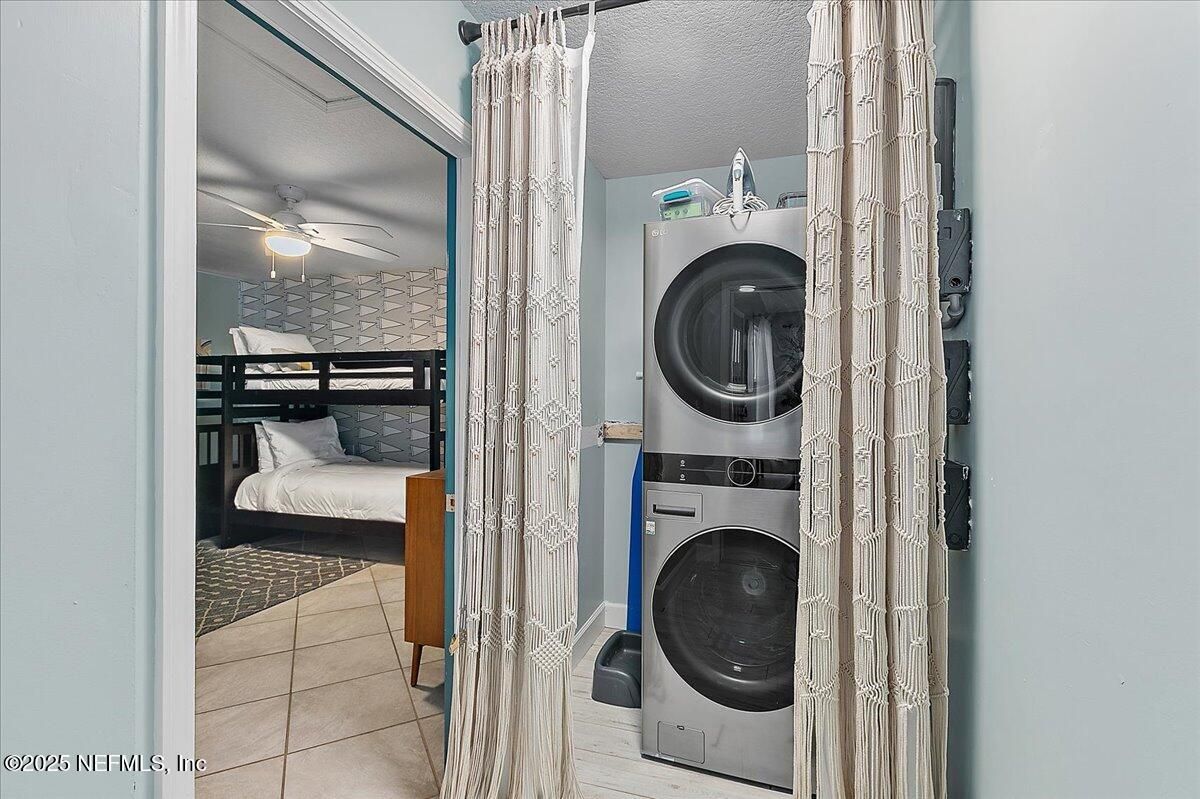 Bedroom, Interior, Utility Closets, Washer