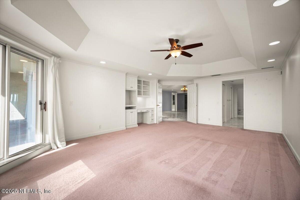 Empty room, Interior, Kitchen, Recessed Lighting