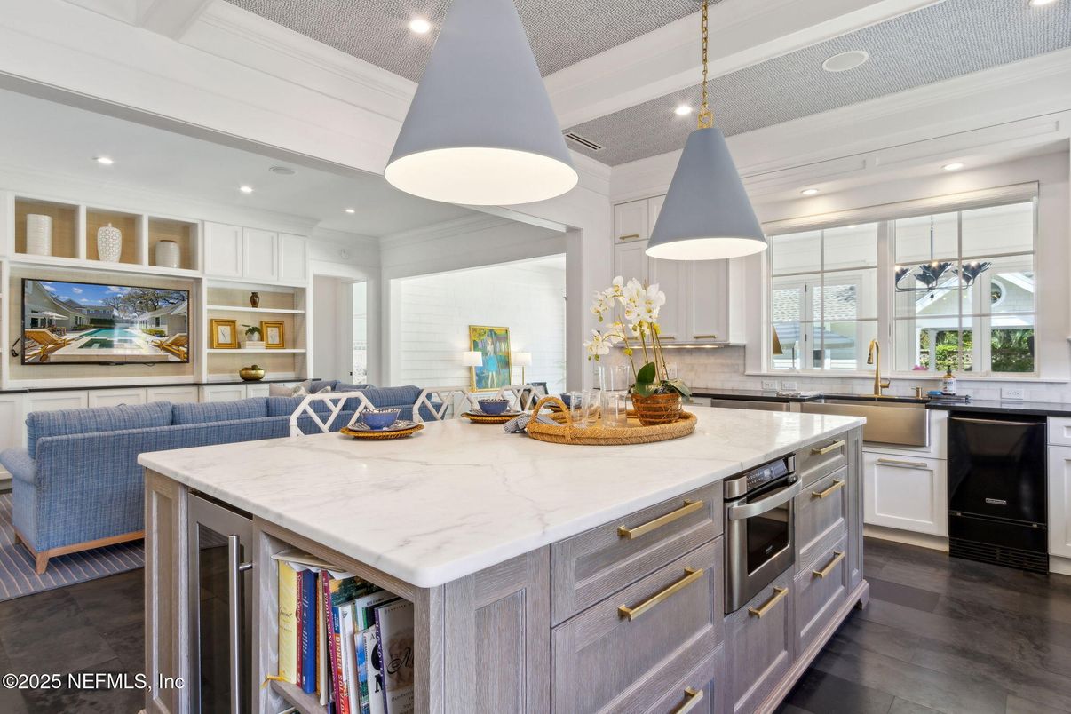 Interior, Kitchen, Pendant Lights, Recessed Lighting, Wood Texture Flooring