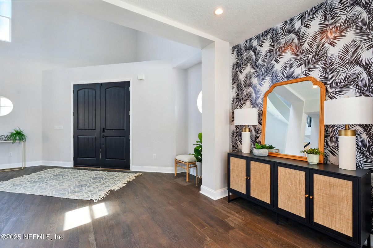 Interior, Recessed Lighting, Wood Texture Flooring