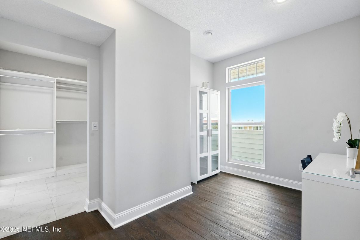 Empty room, Interior, Marble, Recessed Lighting, Wood Texture Flooring