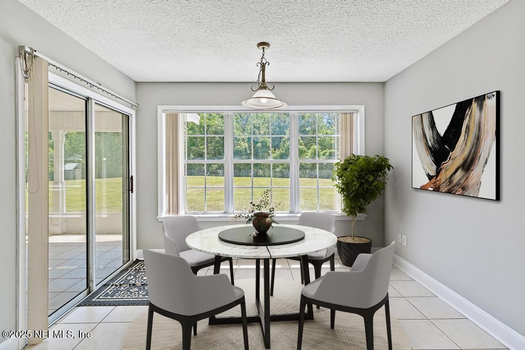 Dining room, Interior, Pendant Lights