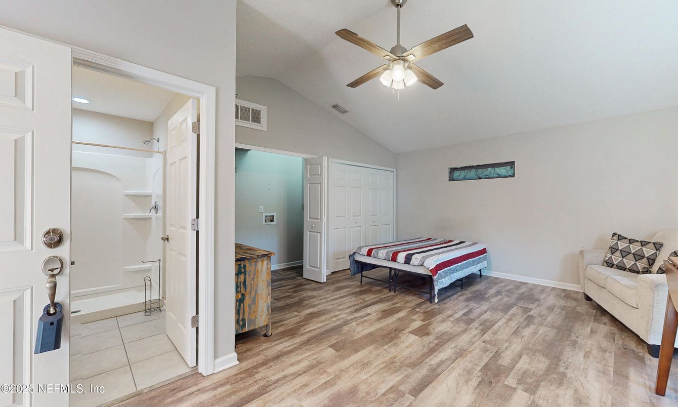 Interior, Recessed Lighting, Wood Texture Flooring