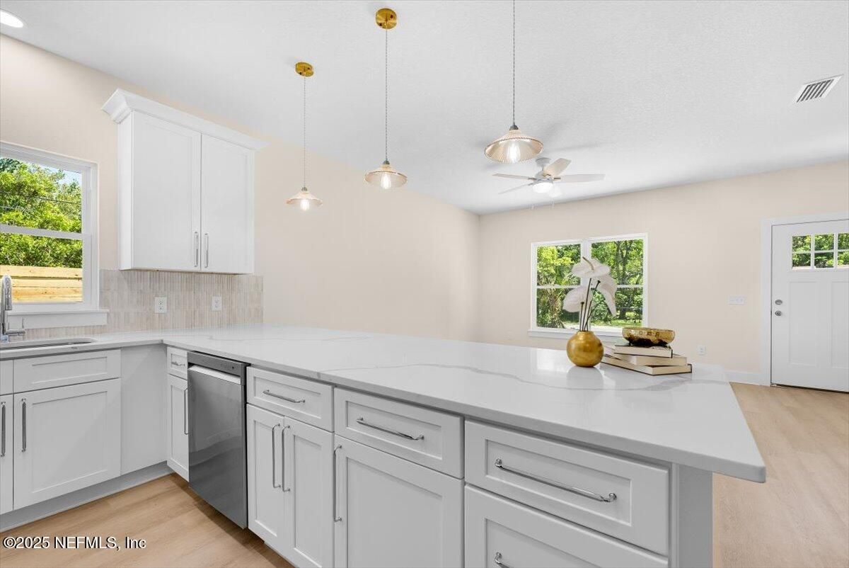 Interior, Kitchen, Pendant Lights, Recessed Lighting, Wood Texture Flooring