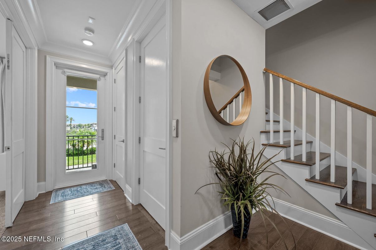 Interior, Recessed Lighting, Wood Texture Flooring