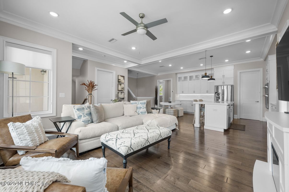 Interior, Kitchen, Living room, Pendant Lights, Recessed Lighting, Stainless Steel Appliances, Wood Texture Flooring