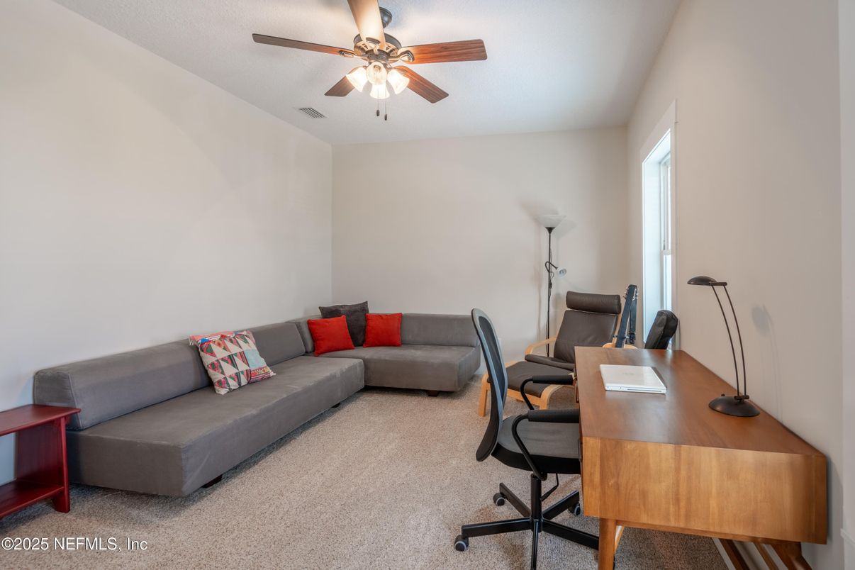 Home Office, Interior