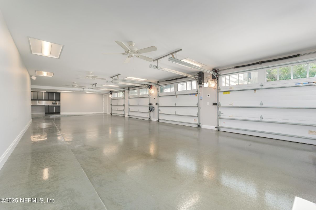 Garage, Interior