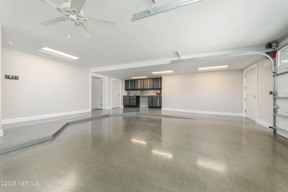 Garage, Interior, Kitchen, Recessed Lighting