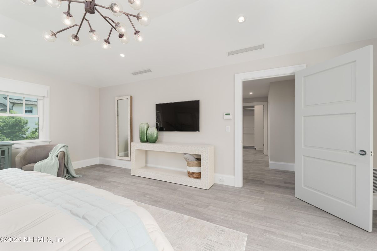 Bedroom, Interior, Pendant Lights, Recessed Lighting, Wood Texture Flooring