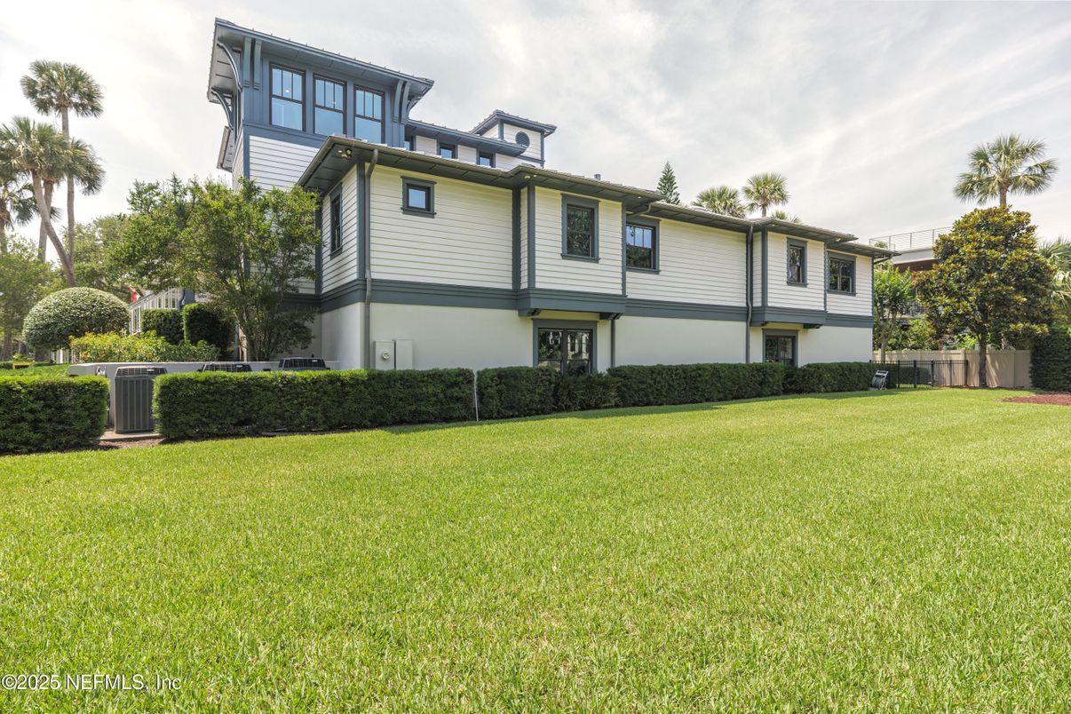 Backyard, Exterior