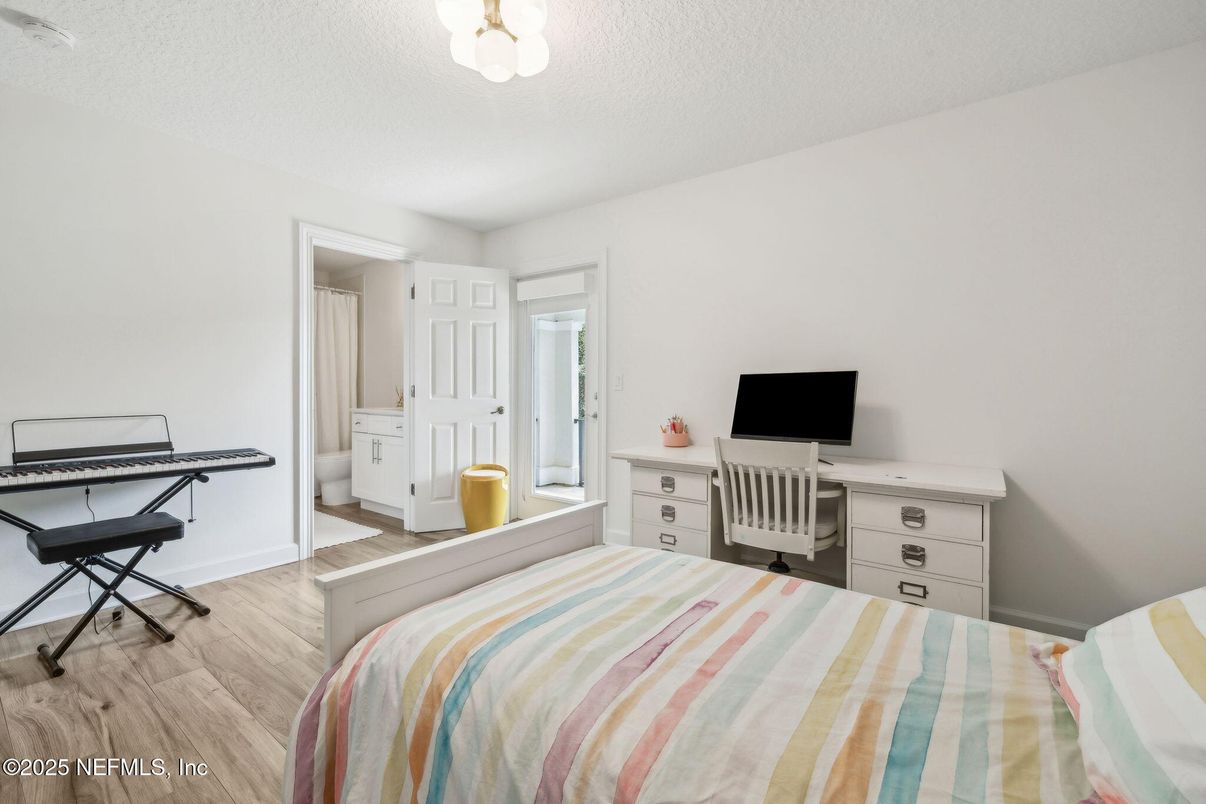 Bedroom, Home Office, Interior, Wood Texture Flooring