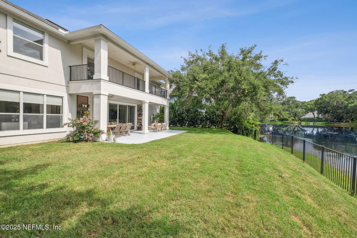 Backyard, Exterior, Water