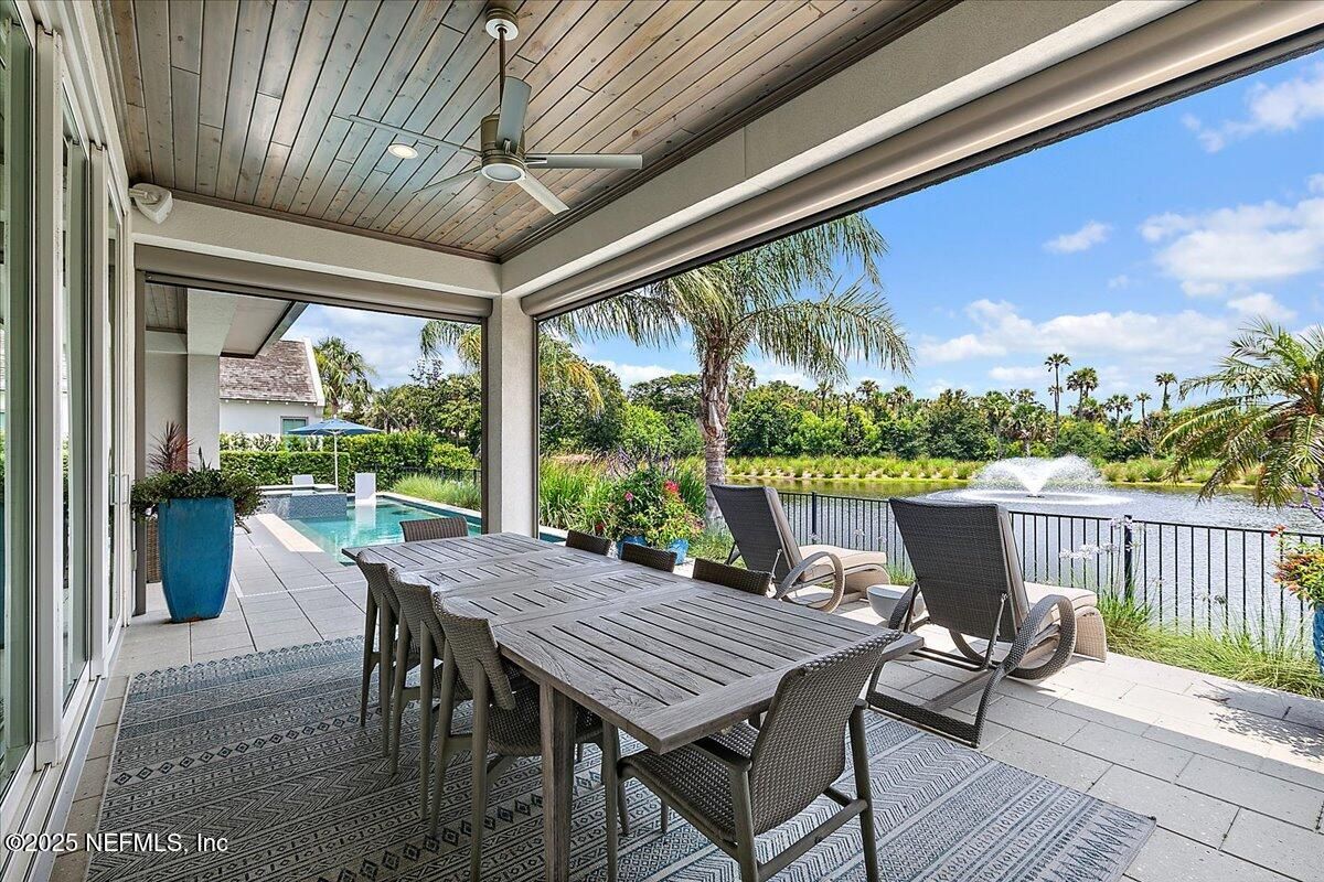 Exterior, Pool, Water