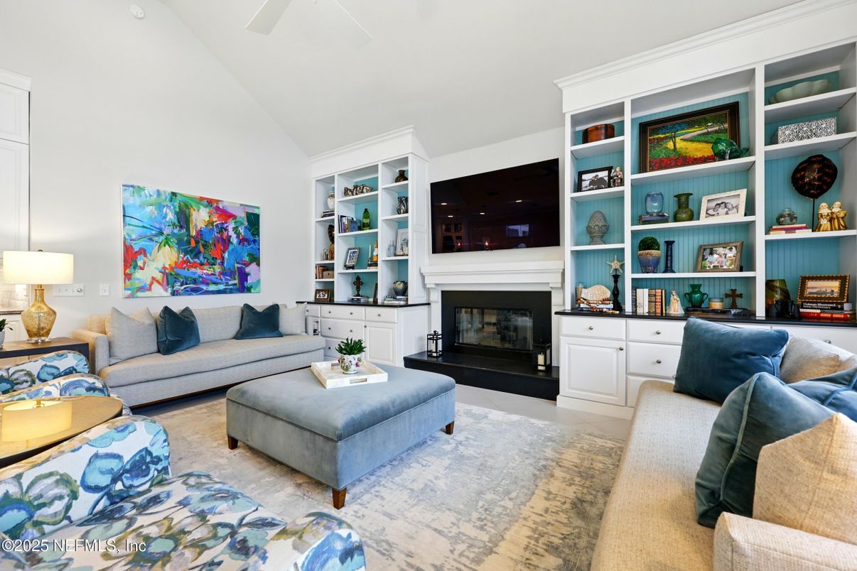 Fireplace, Interior, Living room
