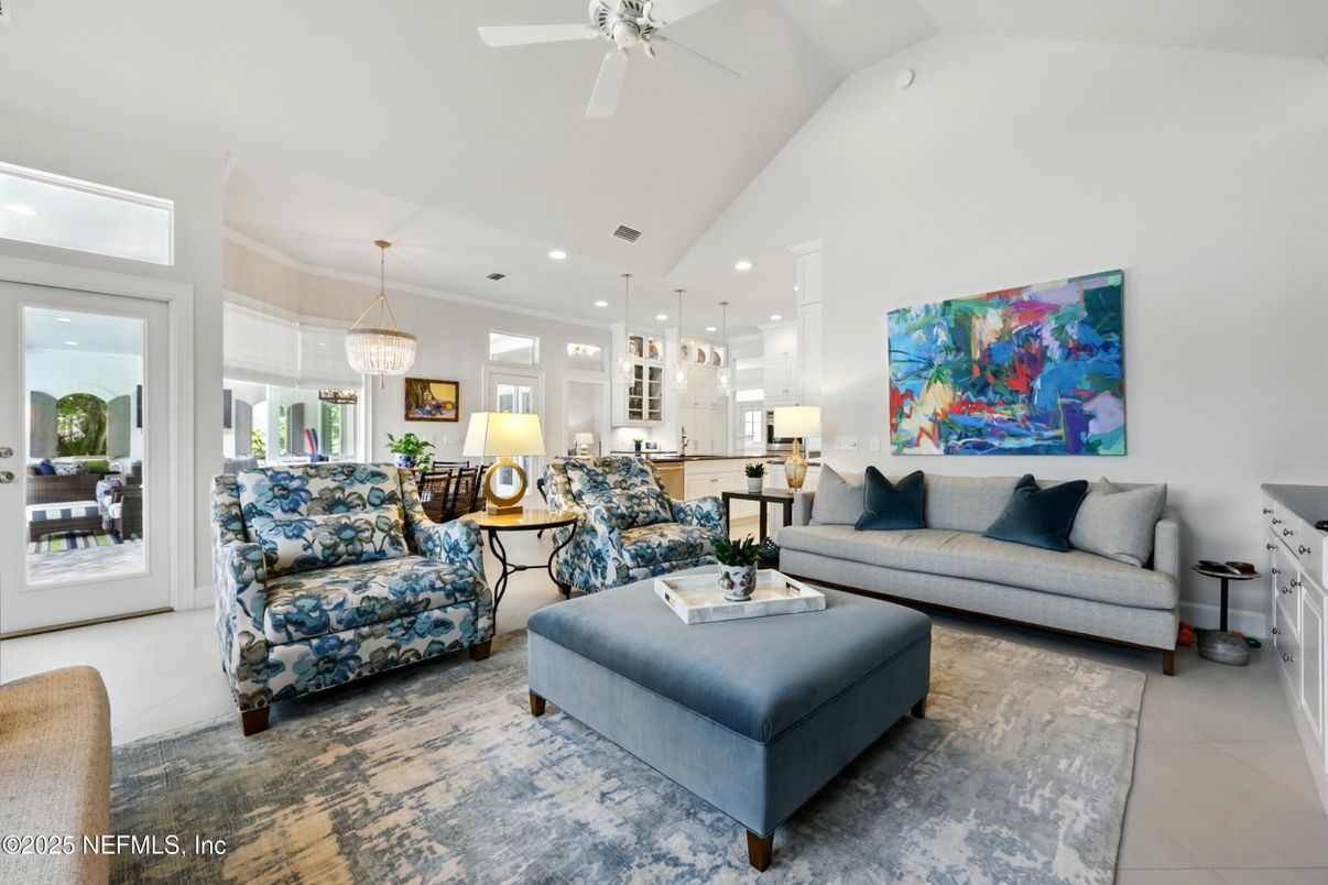 Interior, Kitchen, Living room, Pendant Lights, Recessed Lighting, Stainless Steel Appliances