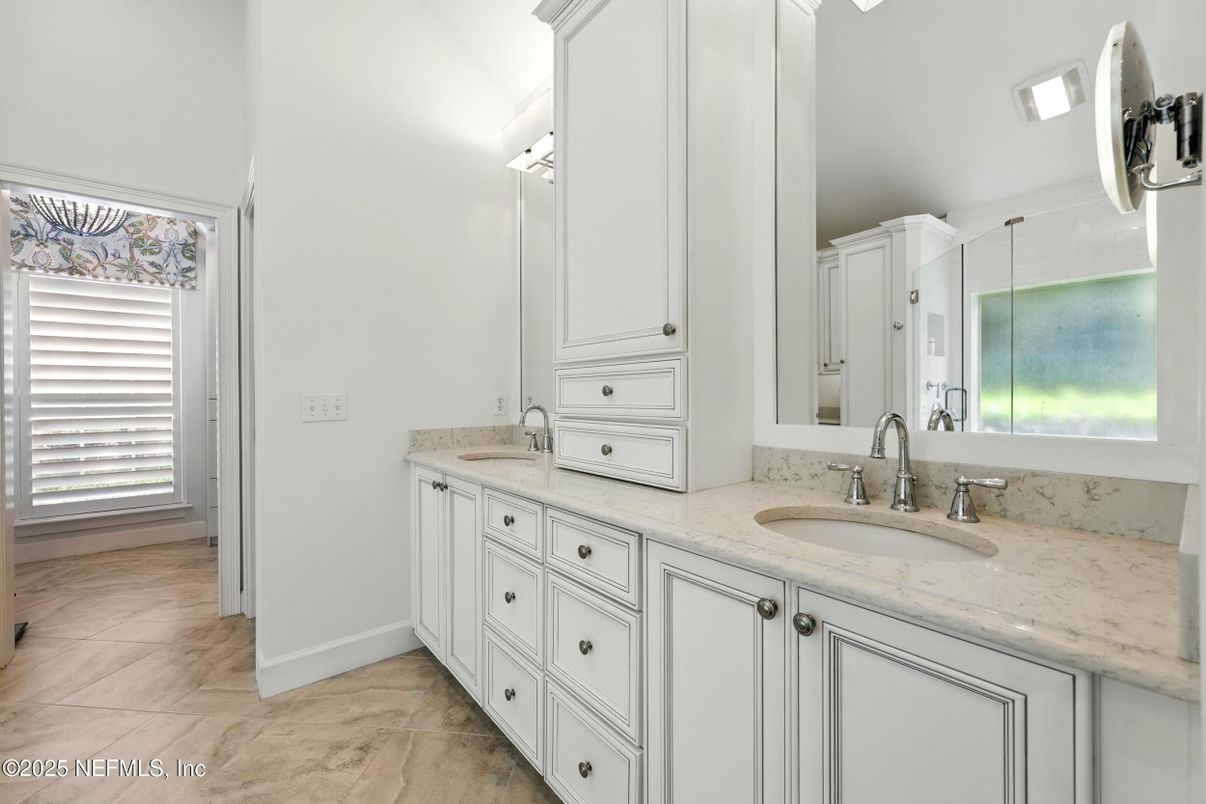 Bathroom, Dual Sink Vanities, Interior, Marble