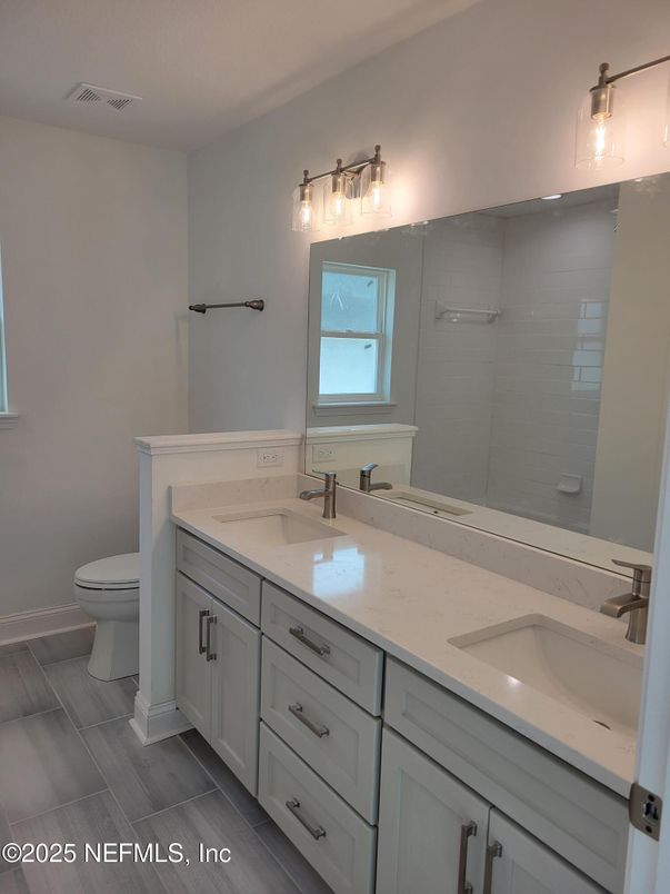 Bathroom, Dual Sink Vanities, Interior