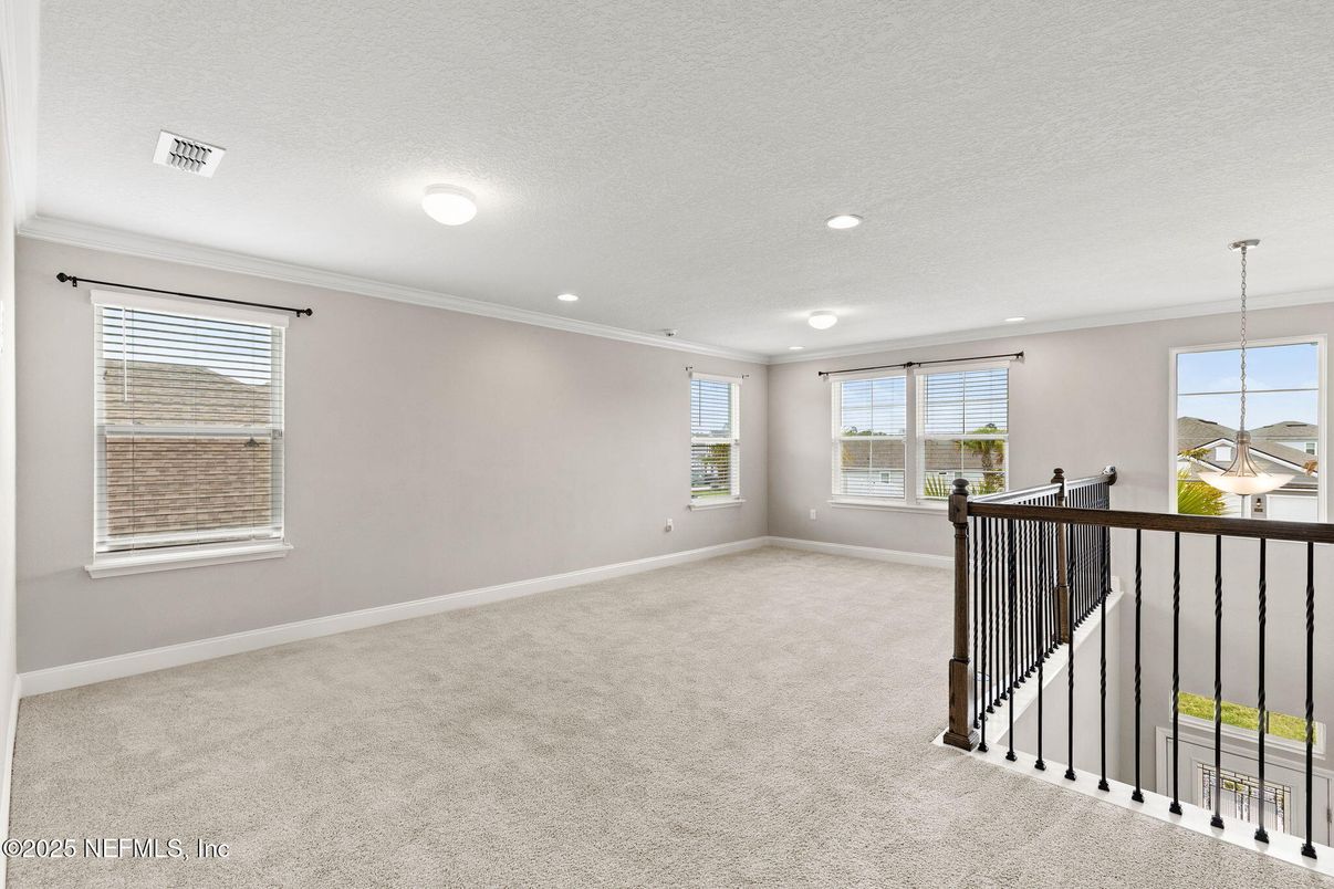 Empty room, Interior, Pendant Lights, Recessed Lighting
