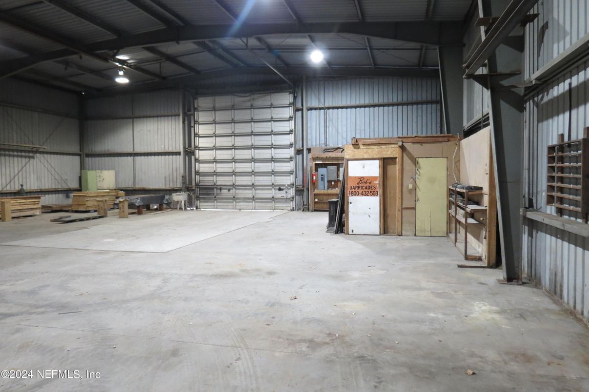Garage, Interior