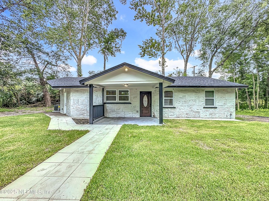 Attached, Backyard, Exterior, Facade, Ranch