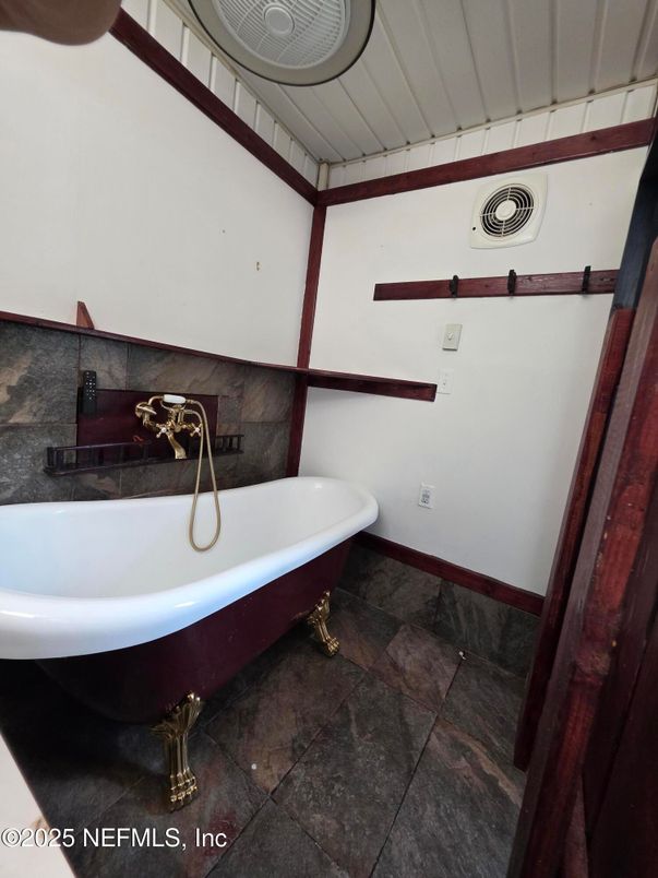 Bathroom, Free Standing Baths, Glass Shower, Interior