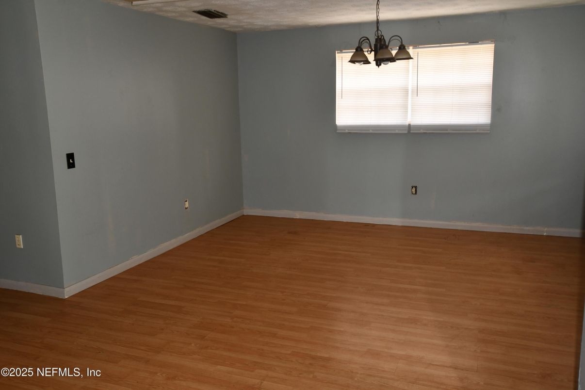 Chandelier, Empty room, Interior, Wood Texture Flooring