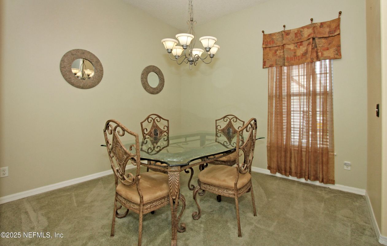 Chandelier, Dining room, Interior