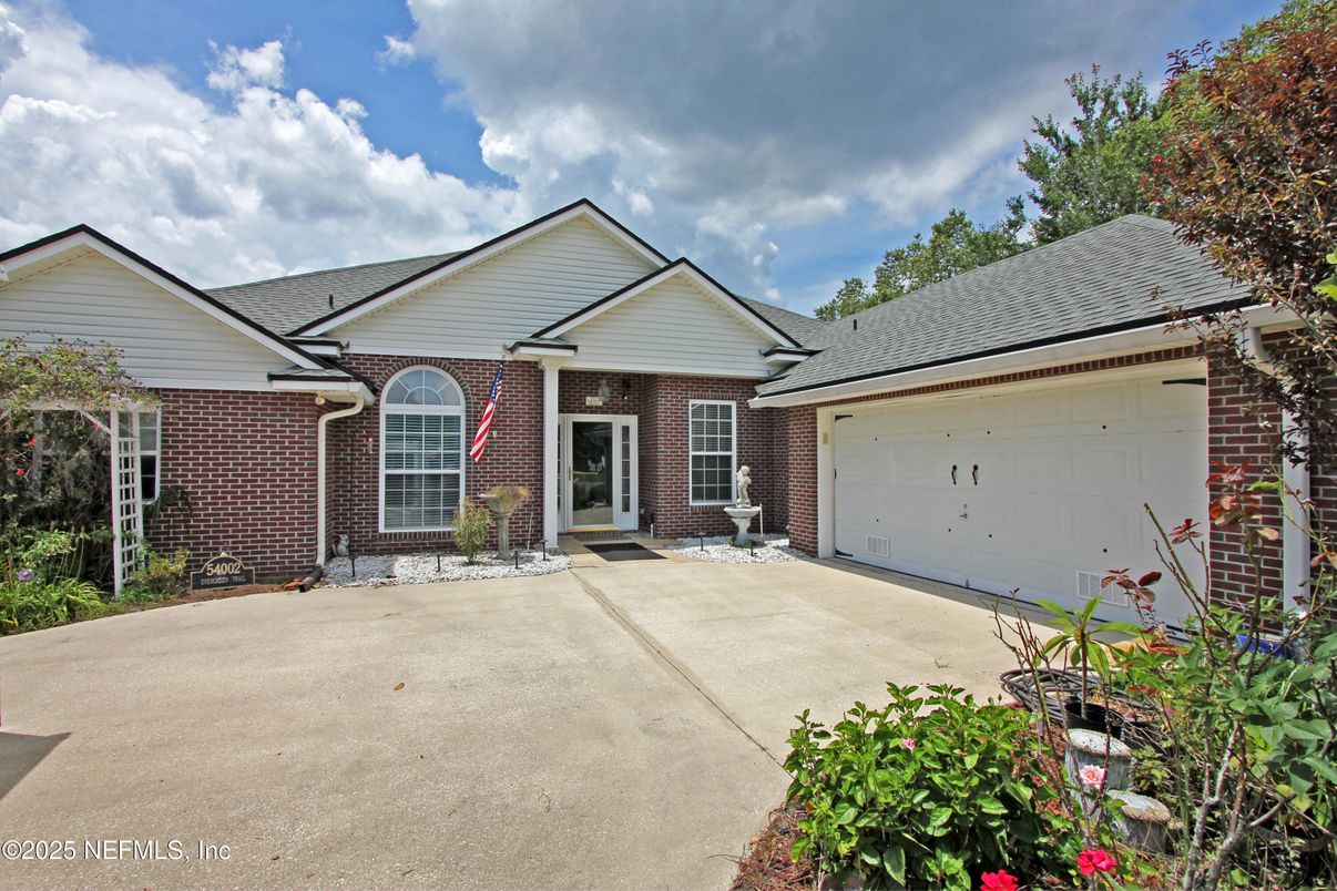 Attached, Exterior, Facade, Brick Facade, Brick Traditional