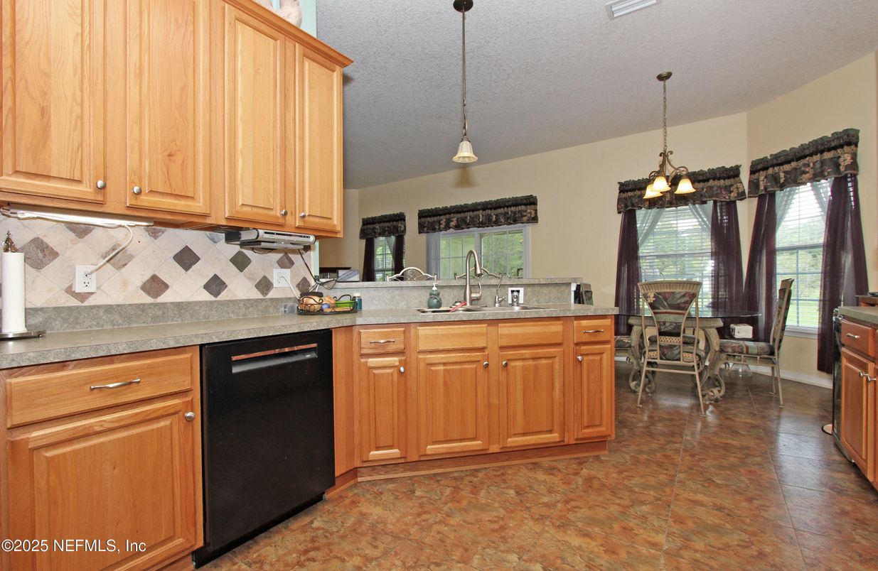 Dining room, Interior, Kitchen, Pendant Lights
