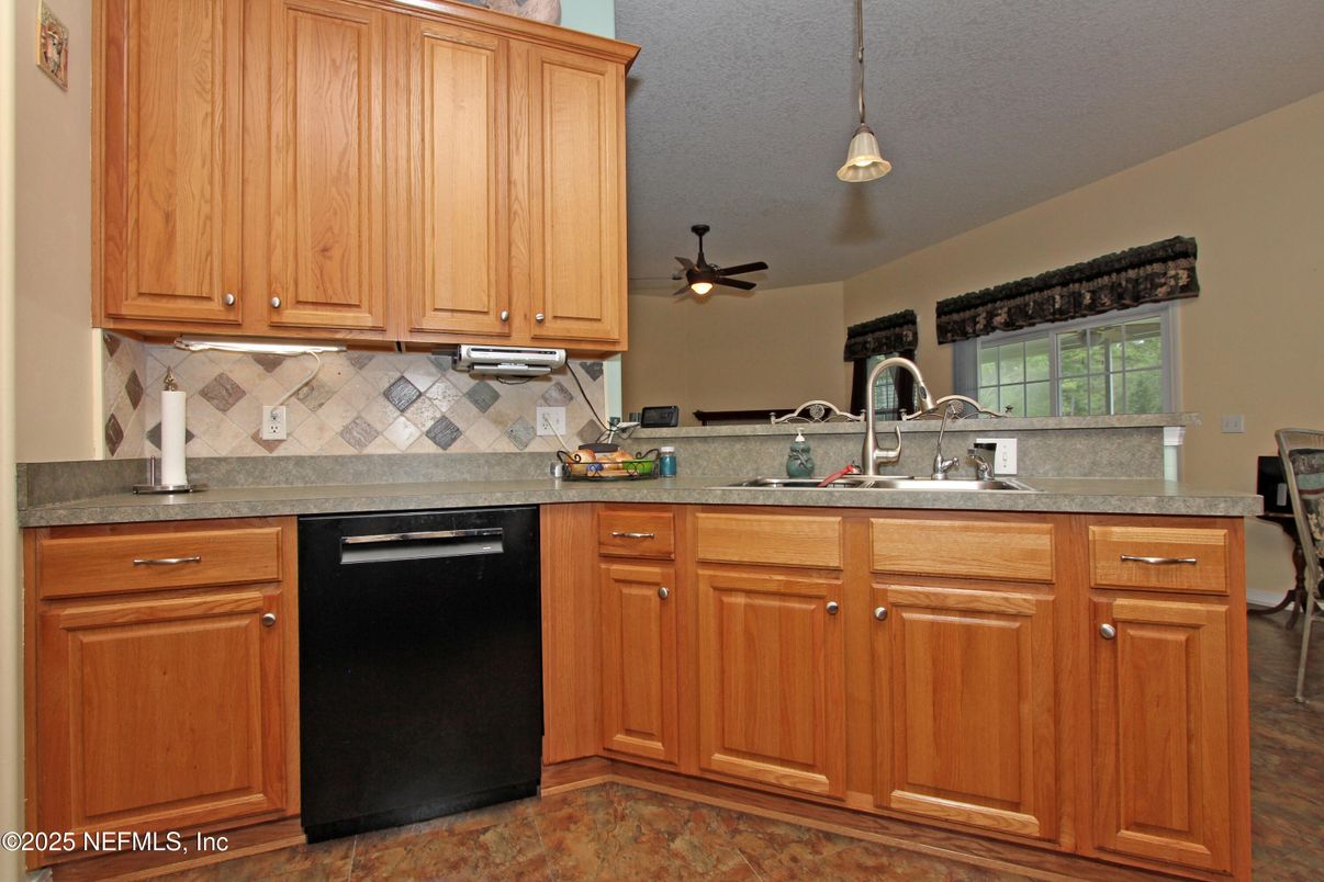 Interior, Kitchen, Pendant Lights, Wood Texture Flooring