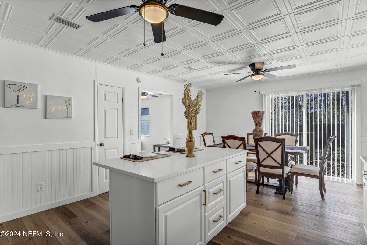Dining room, Interior, Wood Texture Flooring