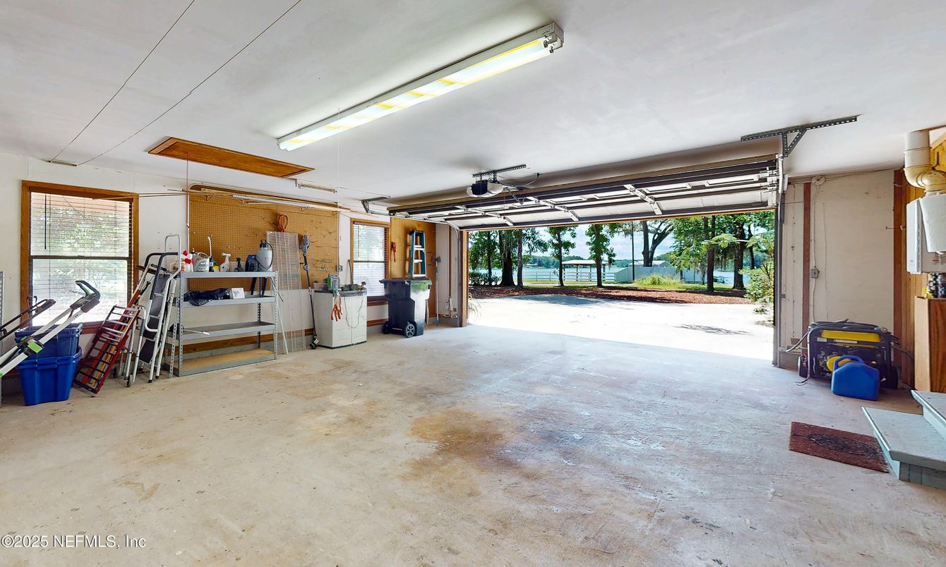 Garage, Interior, Washer