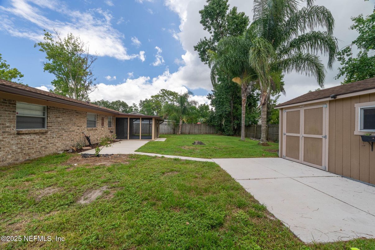 Backyard, Exterior