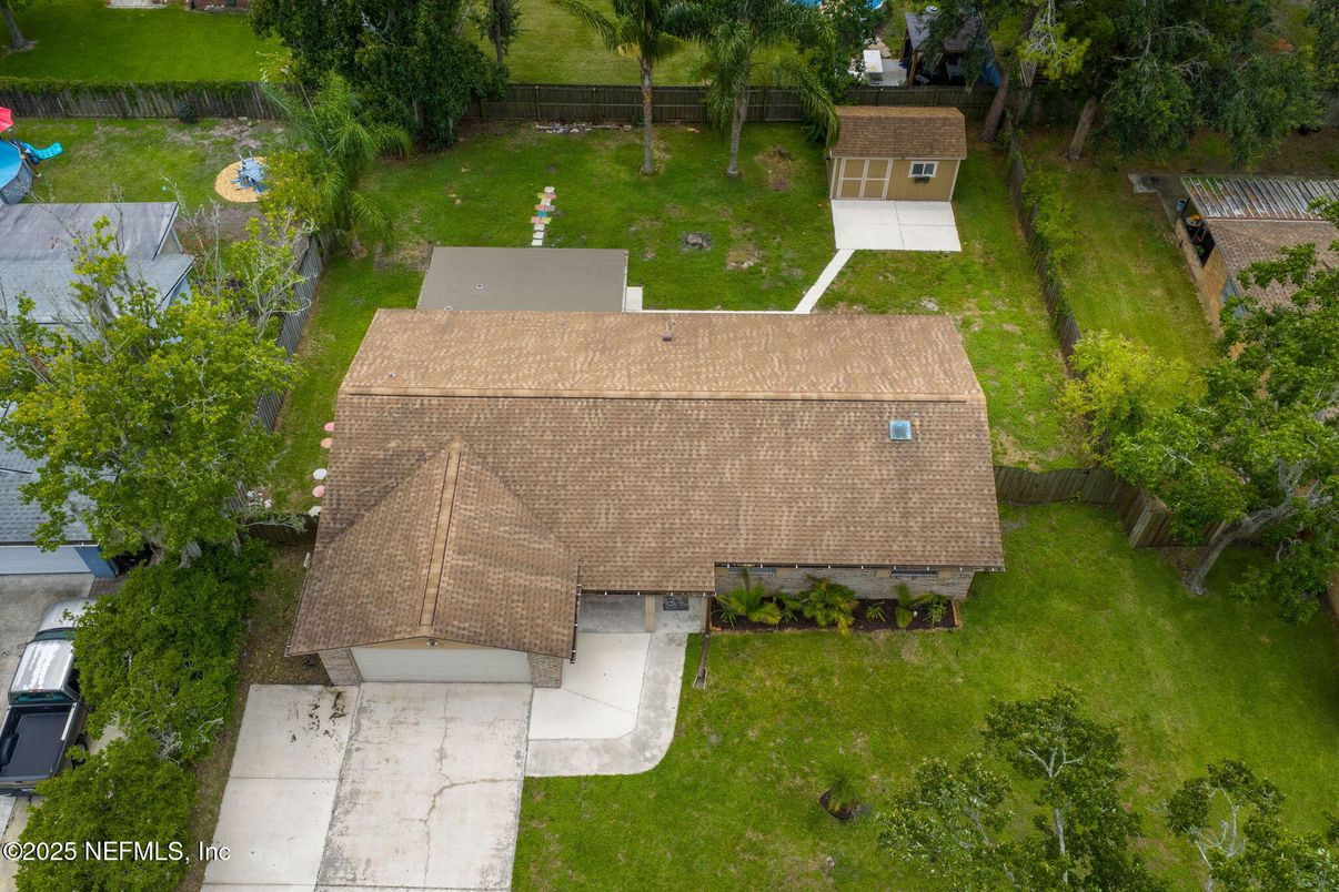 Exterior, Drone
