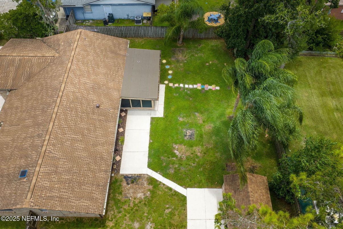 Exterior, Drone