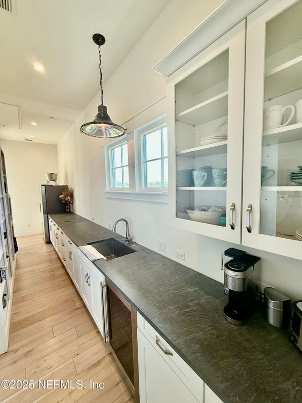 Interior, Kitchen, Pendant Lights, Recessed Lighting, Wood Texture Flooring