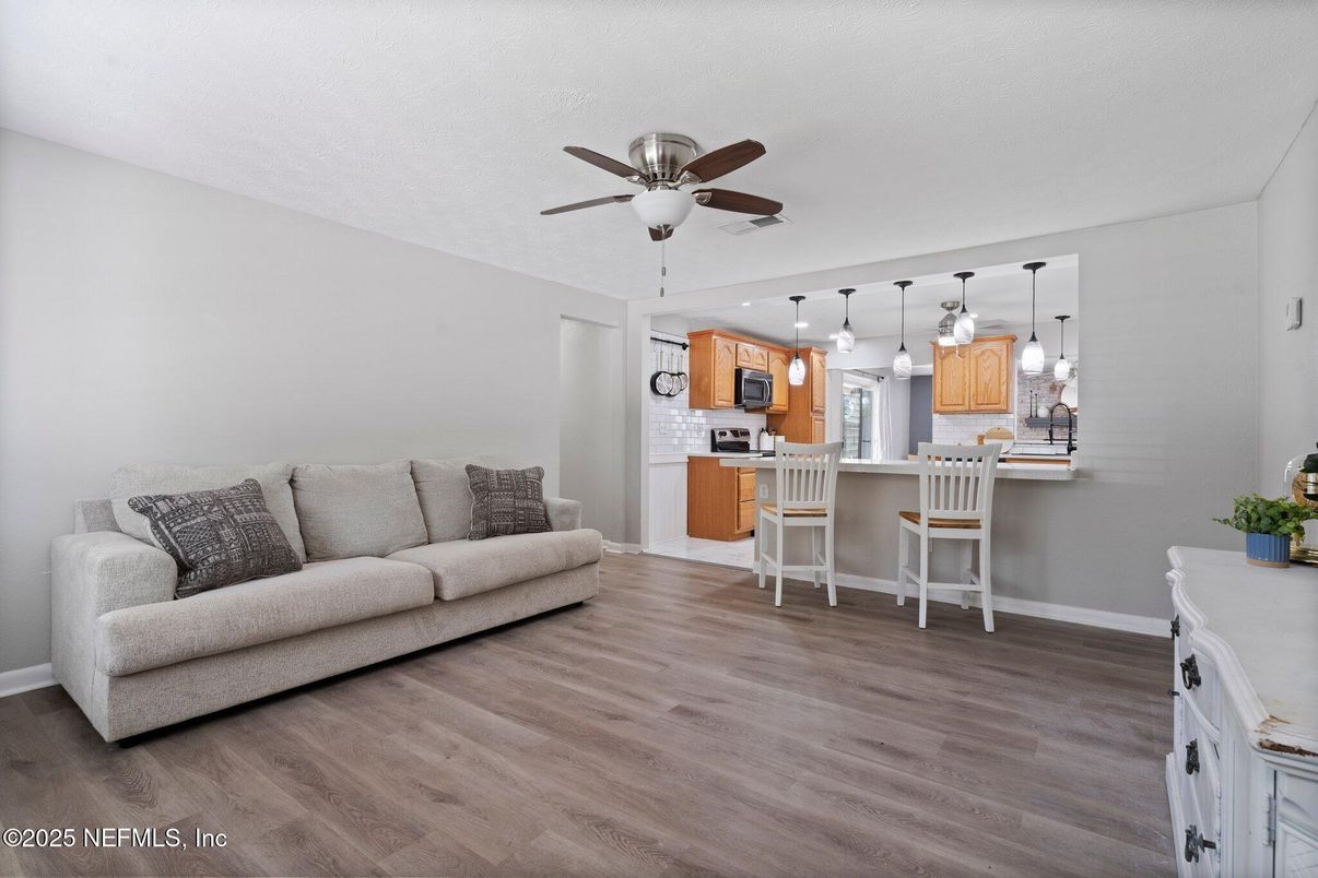 Interior, Kitchen, Pendant Lights, Wood Texture Flooring