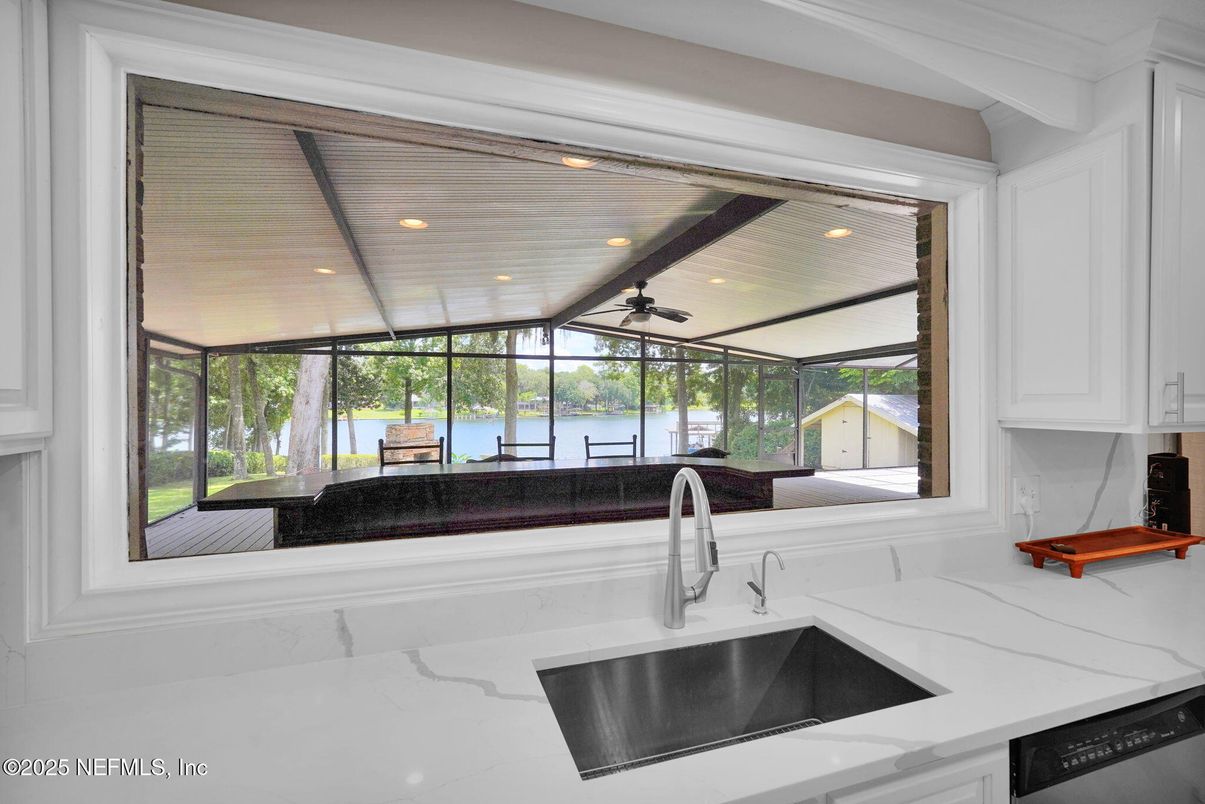 Interior, Kitchen, Recessed Lighting, Water