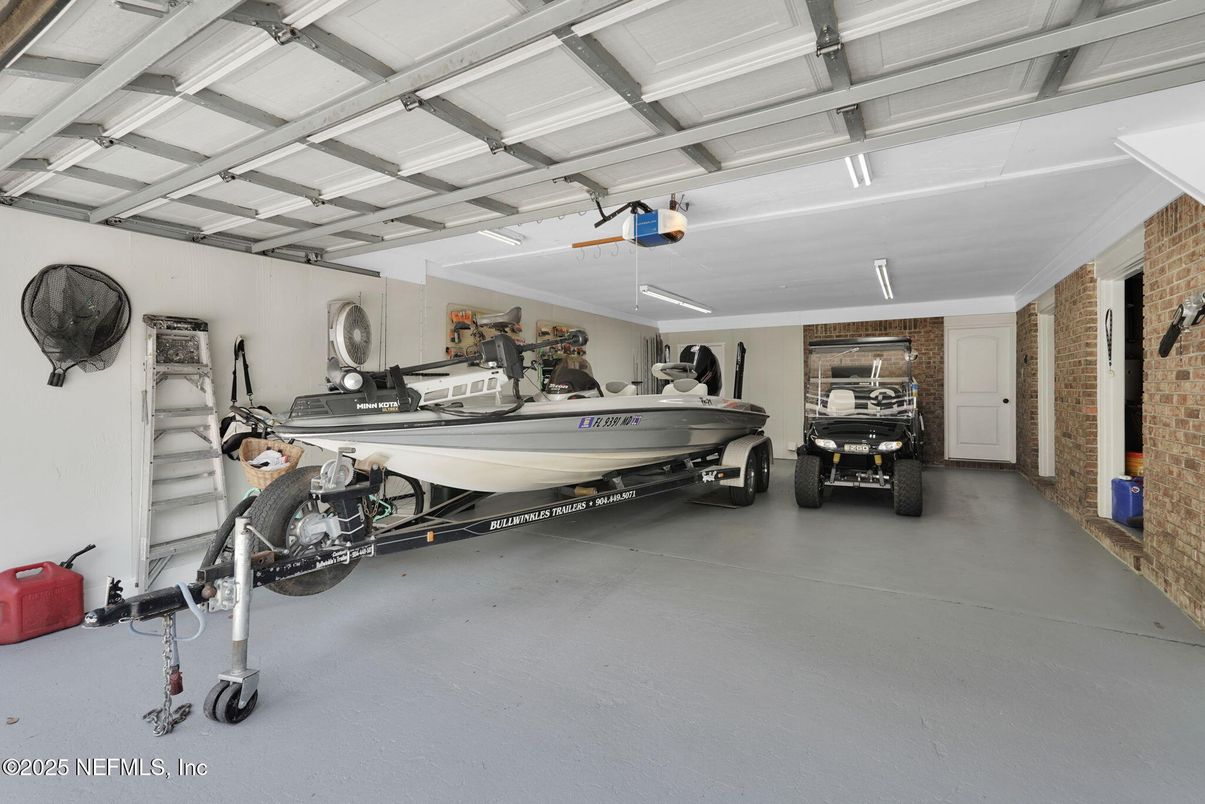 Garage, Interior, Stone Walls