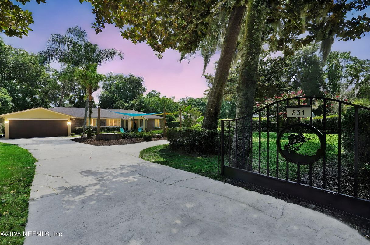 Backyard, Detached Garage, Exterior