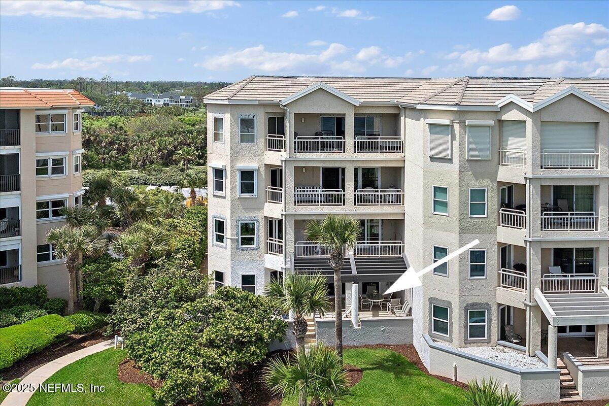 Exterior, Facade, Condo Building